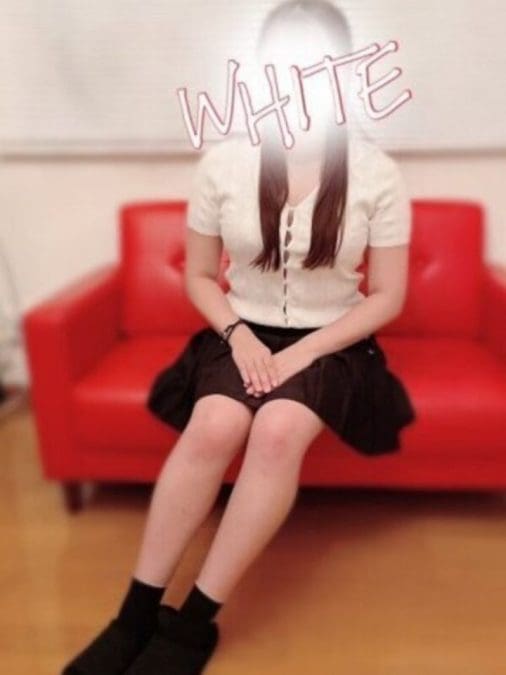 エミリ メンズエステ ホワイト