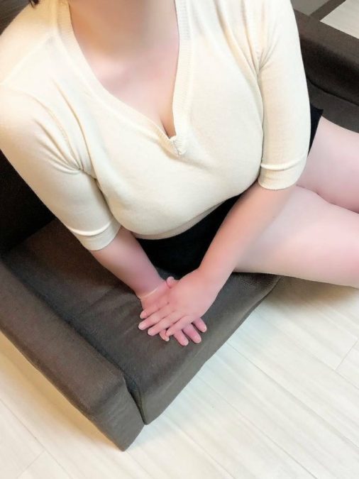 新人　さゆり サムネイル画像2